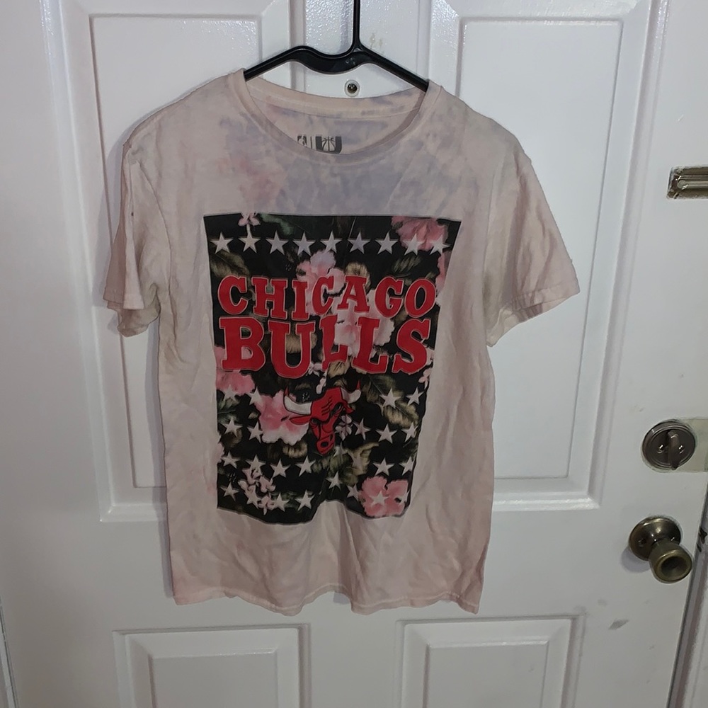 NBA Chicago Bulls Pink Floral Size Small